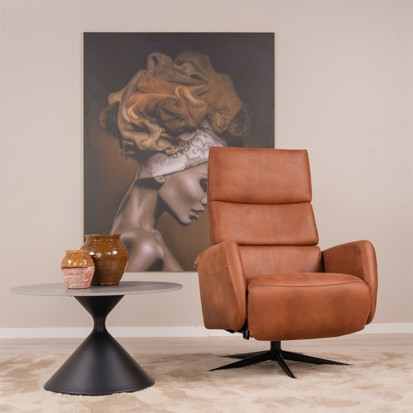 Kalle lænestol m. indbygget fodskammel | Cognac - small